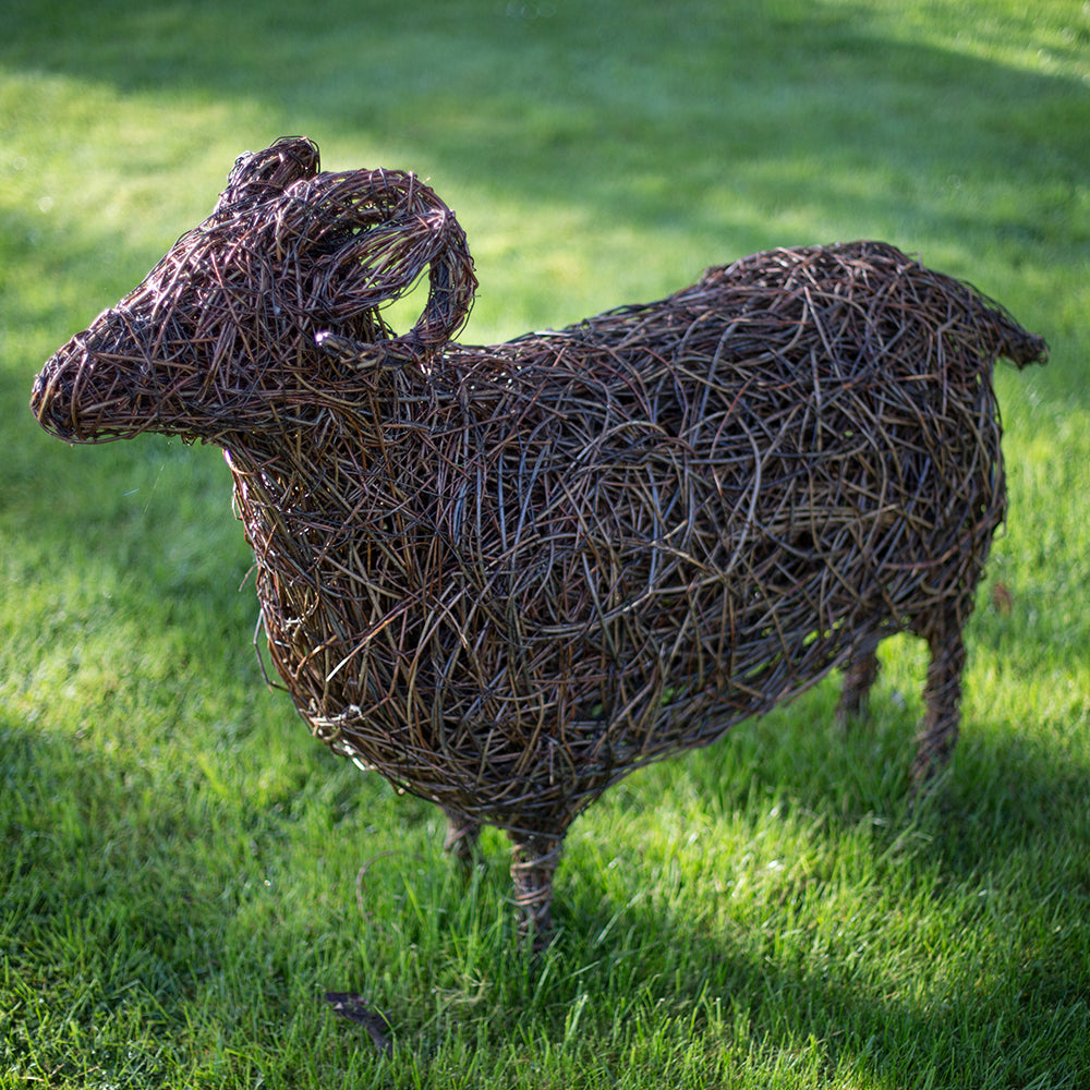 Swaledale Ewe Sheep Willow Sculpture | Emma Stothard | Highgrove Shop ...